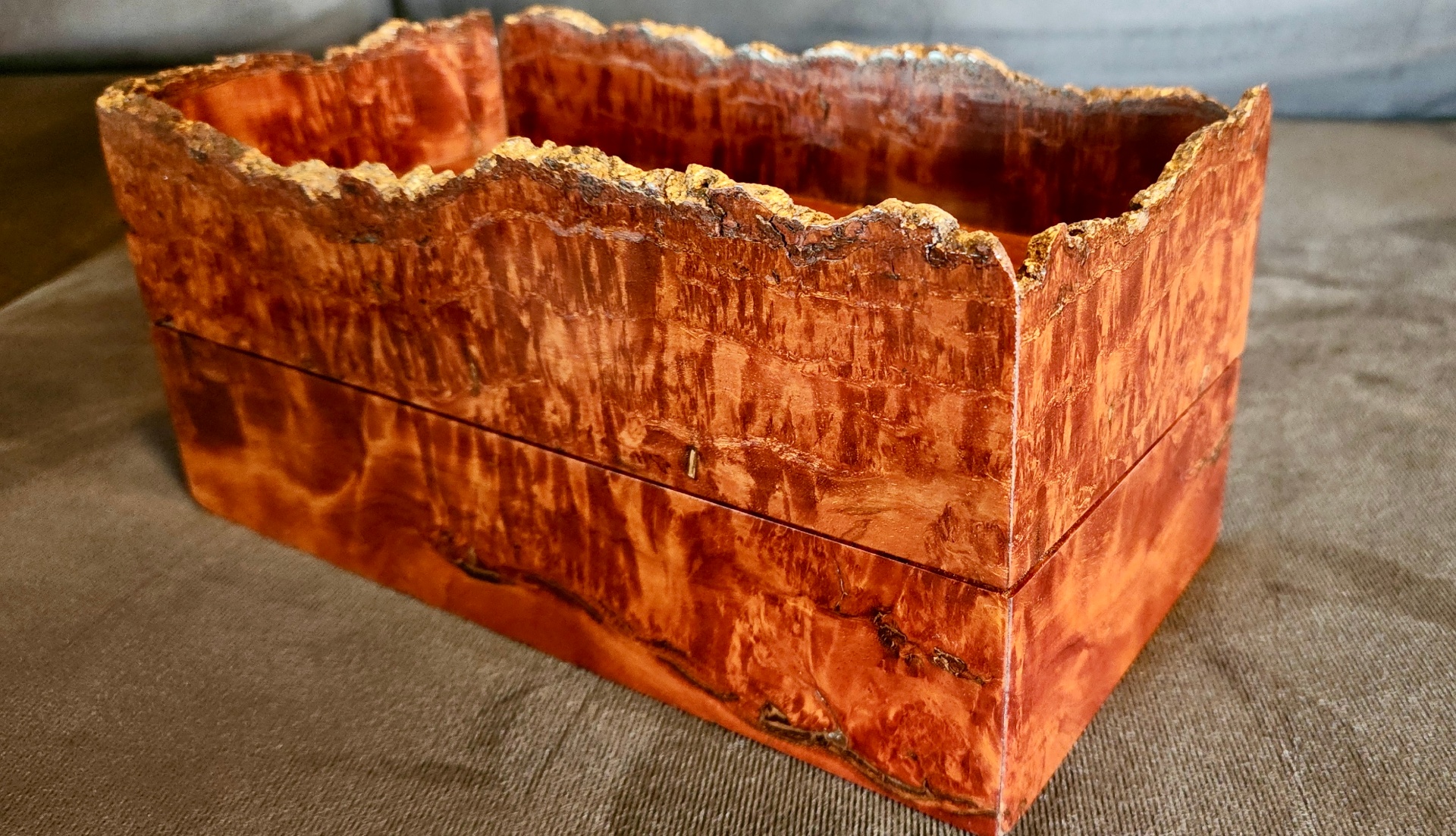 Live-edge lidded keepsake box
