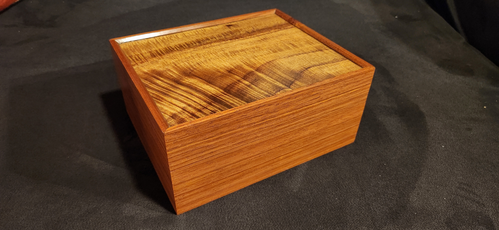 Small koa jewelry box with figured lid